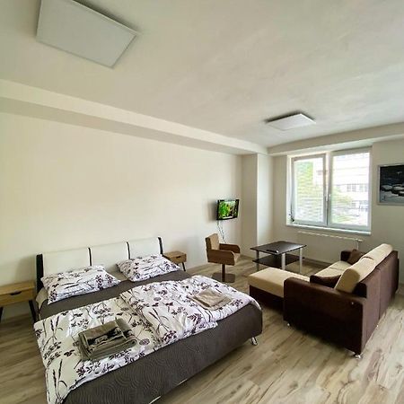Apartmán Kapitána Nálepku Anna Lipótszentmiklós Kültér fotó